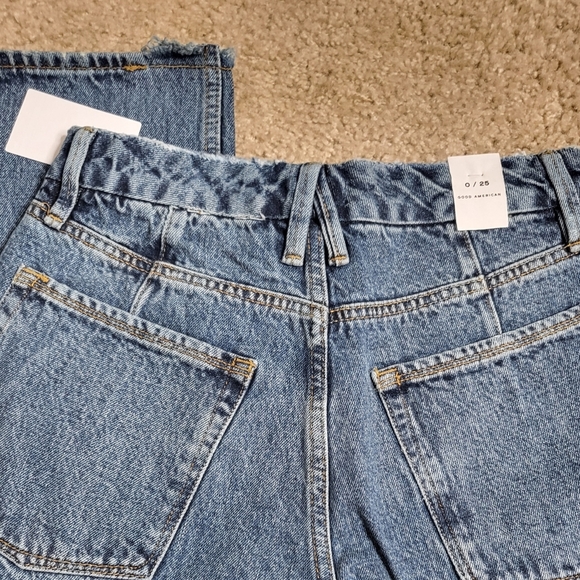 NWT Good American Good 90s Slim Ripped Knee Straight Jeans in Indigo - Picture 8 of 14